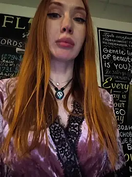 MayaSolar live sex cam