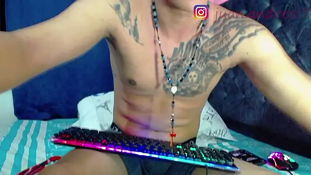 Stone_grey1_'s cam snapshot