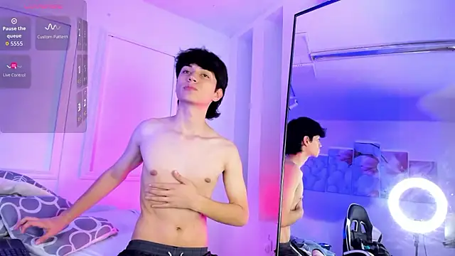 Aron_valverde's cam snapshot