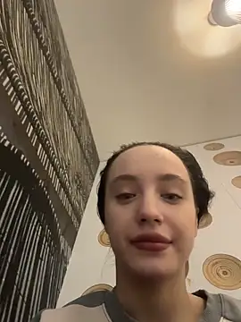 MiaTee's cam snapshot