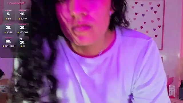 tamara_brown_t's cam snapshot