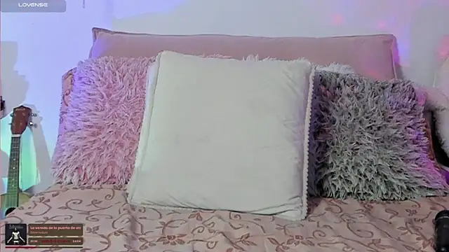 julieta_cooper20's cam snapshot