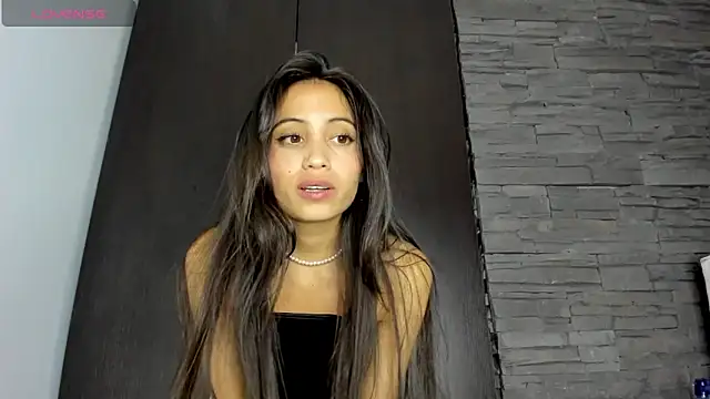 Loren_parissi live sex cam