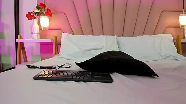 Kim_Luna1's cam snapshot