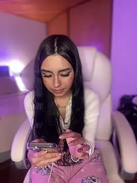 scarlett_pinkk1's cam snapshot