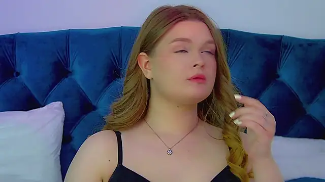 CrystalLyons live sex cam