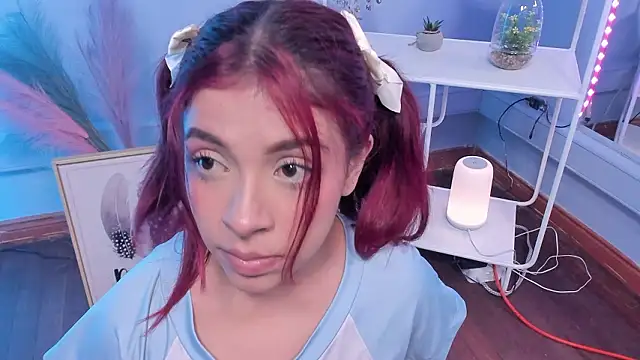 KathiaSaenz_'s cam snapshot