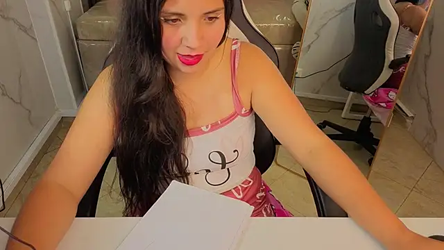 Dulce17_b's cam snapshot