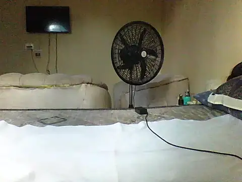 Gorgeous_ass20's cam snapshot