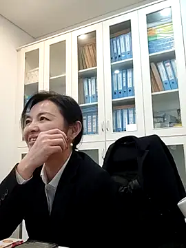 ialnuyoa_h's cam snapshot