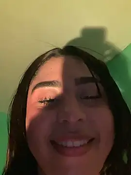 Ambar_Vip's cam snapshot