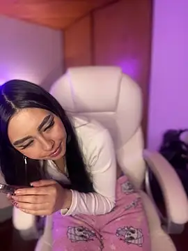 scarlett_pinkk1's cam snapshot