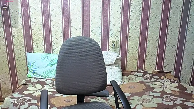 darienlarge's cam snapshot