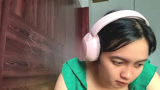 ChristiniaWins's cam snapshot