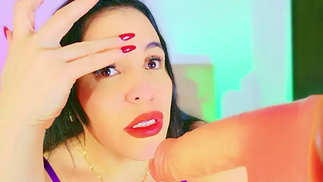 CharlootteEvans's cam snapshot