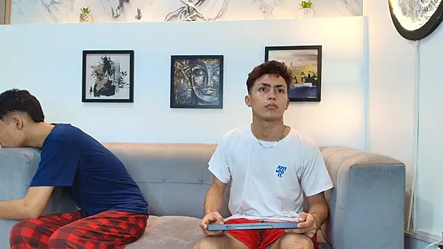 AVENGER_BOYS2026 live sex cam