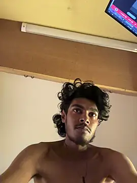 RavenKisses live sex cam