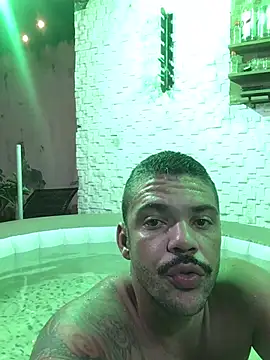 grossocalibre20 live sex cam