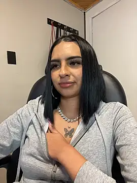 Hilary_pinkk's cam snapshot