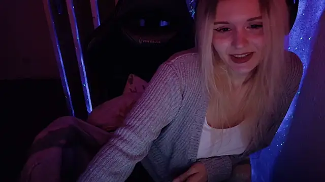 OfflineLizzy live sex cam