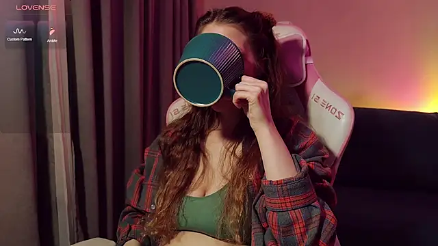 Charly_Fox's cam snapshot