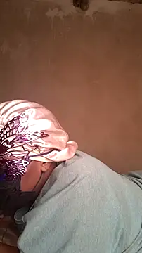 STUFUZASABO live sex cam