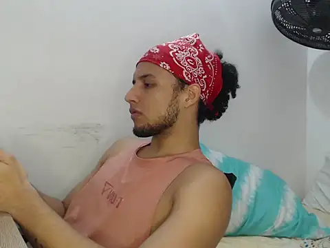 uckisi's cam snapshot