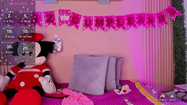 Sofi_cutiee's cam snapshot