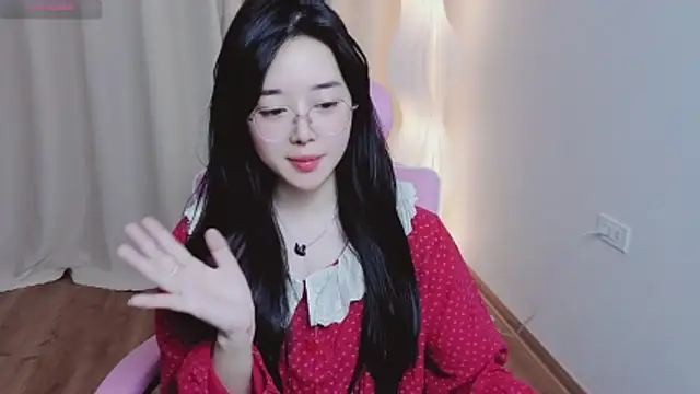 Miu-999 live sex cam