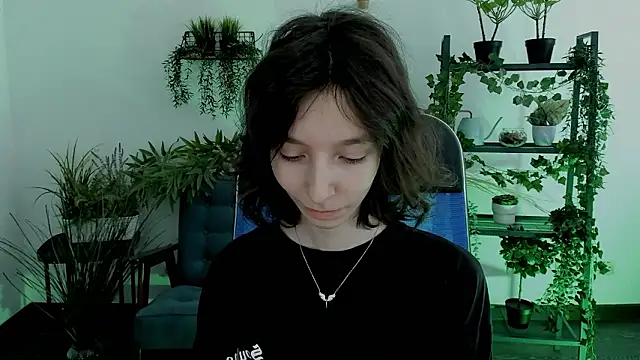 EmmanuellBrown live sex cam