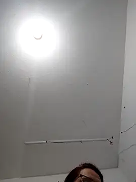 karlythoth@xh's cam snapshot