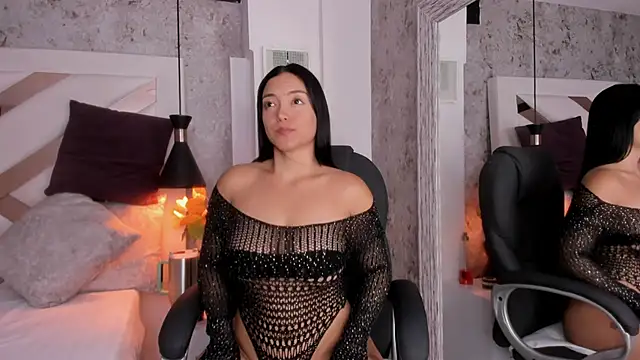 Megan-8's cam snapshot