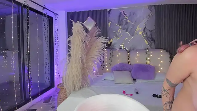 SarahCastro1_'s cam snapshot