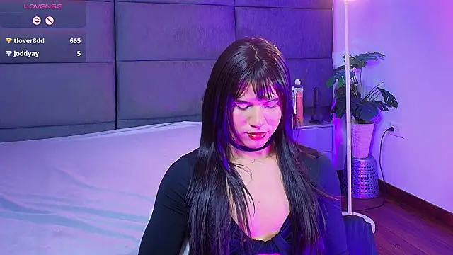 Slenna_Moon live sex cam