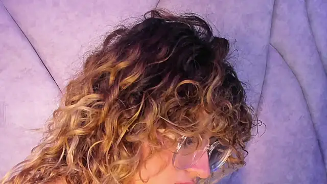 EmiliRouse_'s cam snapshot