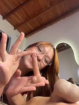 Alison_Ivanova live sex cam