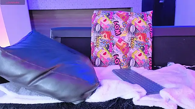 nova_salvatore live sex cam