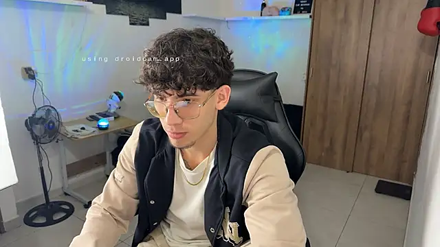 Kisan_Smith live sex cam