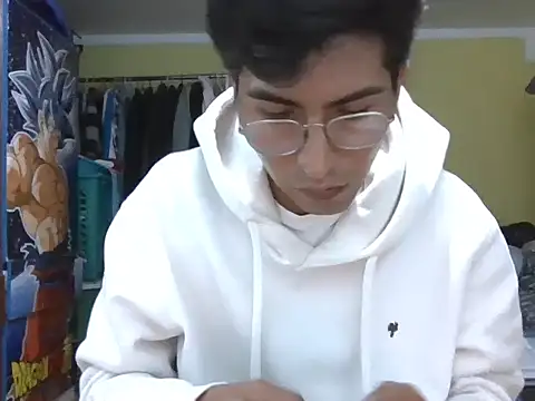 Rizz_Latino live sex cam