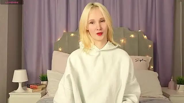 CrystalLili's cam snapshot