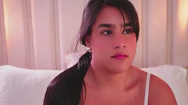 bonniekim_'s cam snapshot