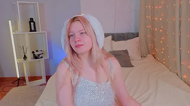 PinkyYoungPie's cam snapshot