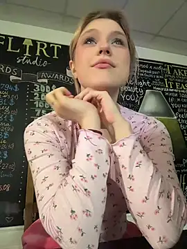 CaitlinSugar live sex cam