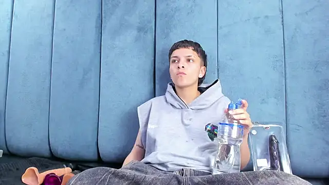 Megan_Thompson_ live sex cam