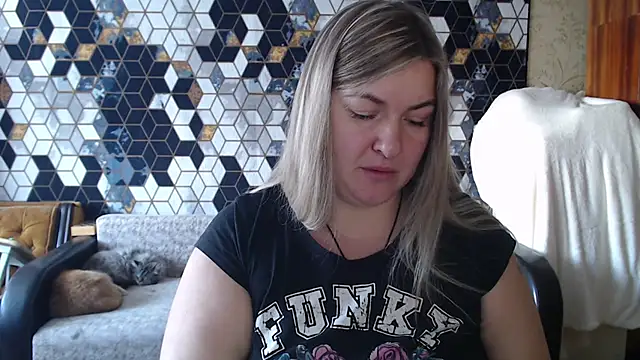 NikaSkylink live sex cam