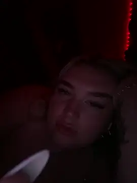 TwoWayT_xx's cam snapshot