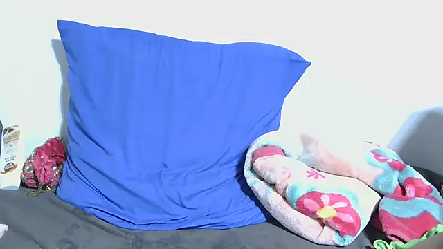 GucciladyXXXX's cam snapshot