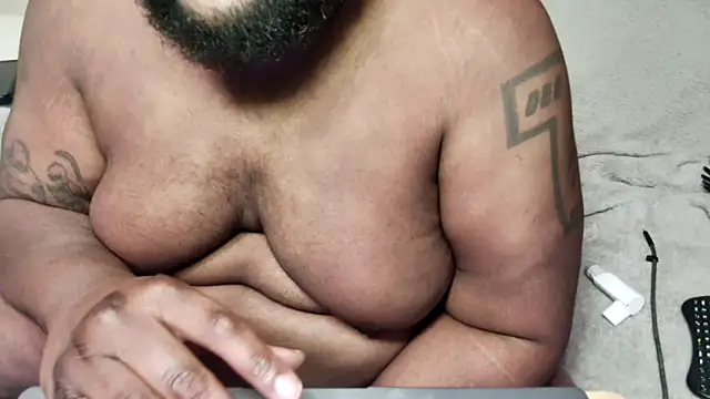 cloudychub91's cam snapshot