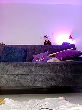 Fox_Roxxan live sex cam