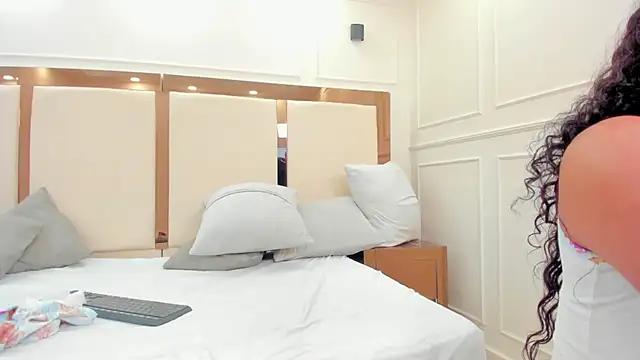 _zendy_love_'s cam snapshot